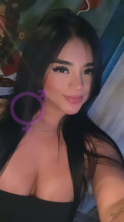 Curvy Kelly